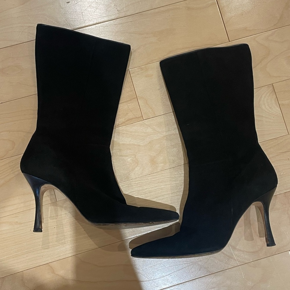 Manolo Blahnik - Vintage Black Suede Stiletto Boot Heels (size: 38)